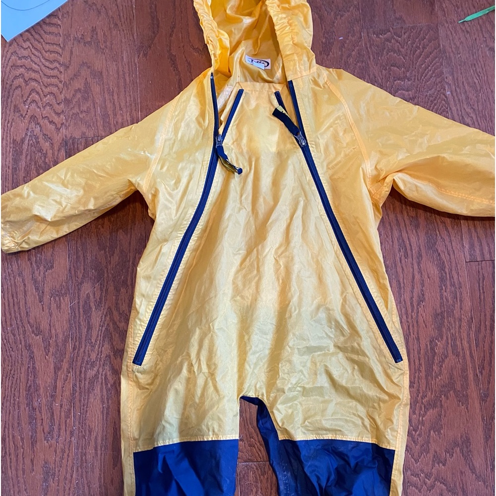 TUFFO rainsuit one-piece 4T yellow waterproof